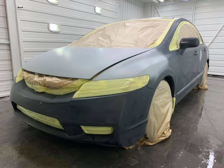 Auto Body Shop in Montreal Honda Civic 2009 before