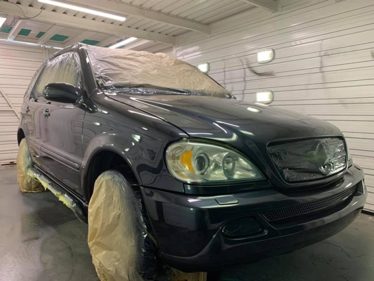 Auto Body Shop in Montreal Mercedes SUV after