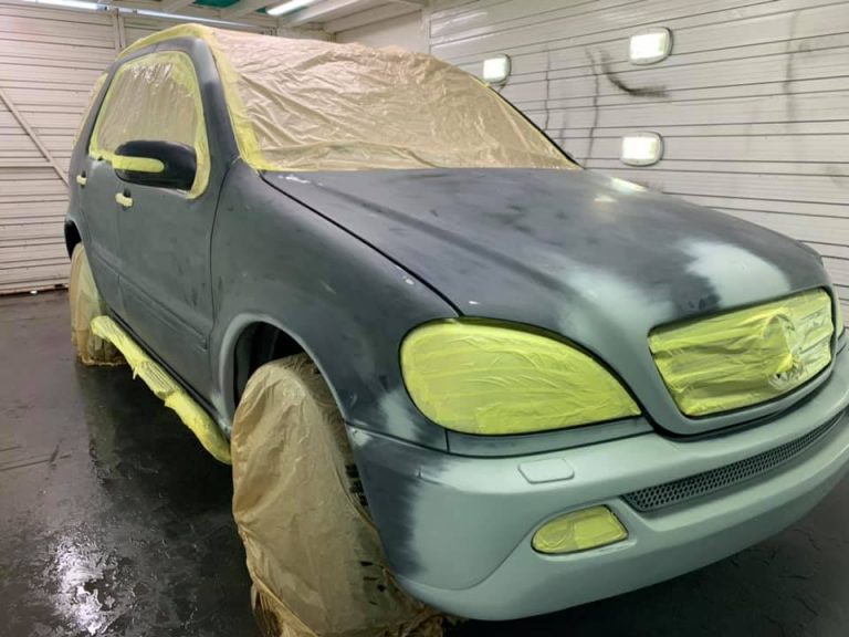 Auto Body Shop in Montreal Mercedes SUV before